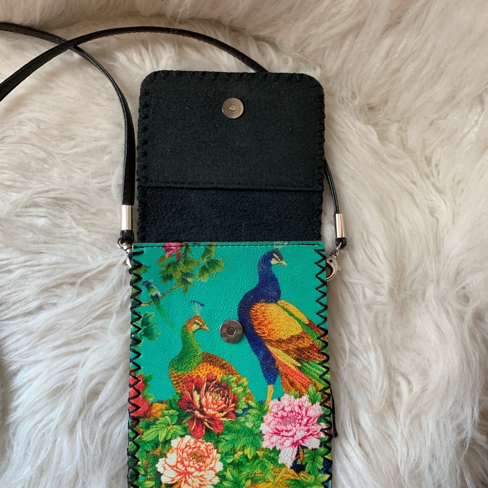 Purse - Picture 2 of 4